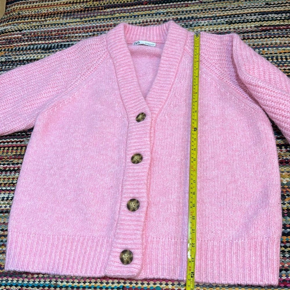 ZARA Bubblegum Pink Cardigan Sweater Fuzzy Soft Feminine Coquette Size medium - Picture 6 of 10